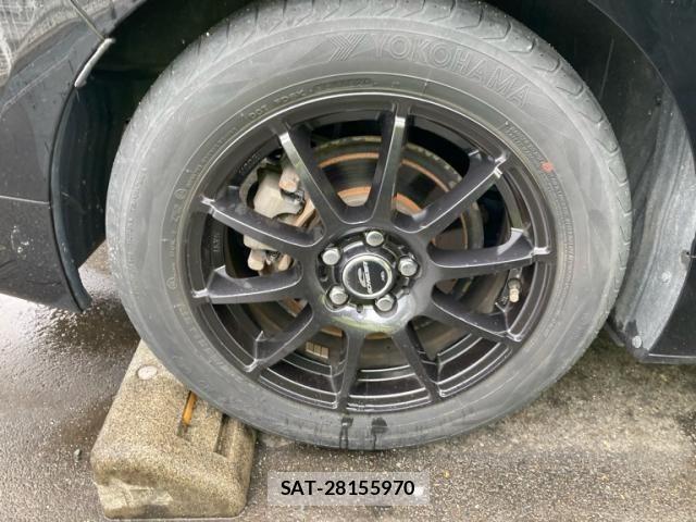 Toyota PRIUS 2018-04 7359369-4