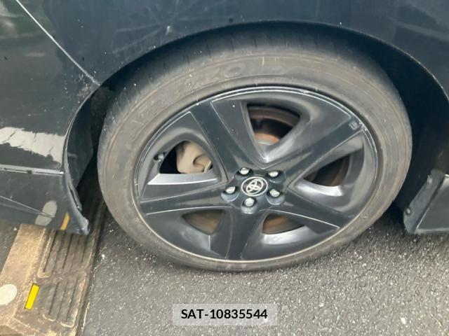 Toyota PRIUS 2019-02 7359362-10