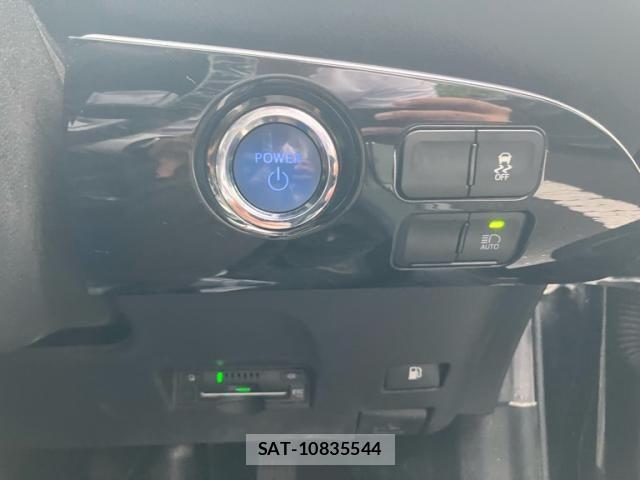 Toyota PRIUS 2019-02 7359362-15