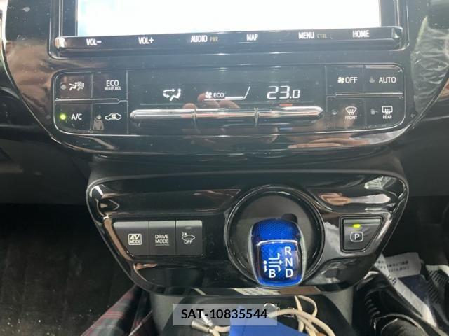 Toyota PRIUS 2019-02 7359362-23