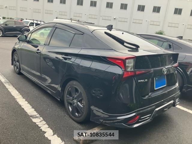 Toyota PRIUS 2019-02 7359362-2