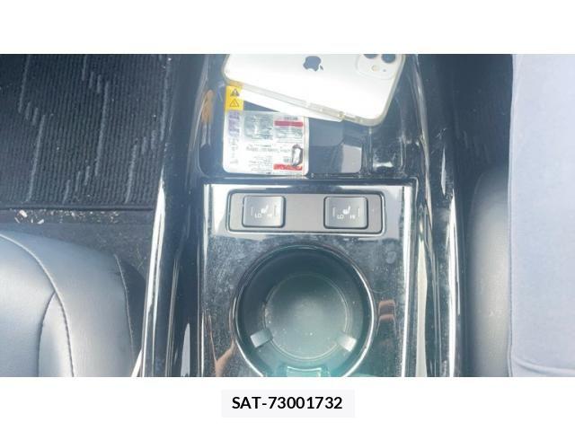 Toyota PRIUS 2020-06 7359347-15