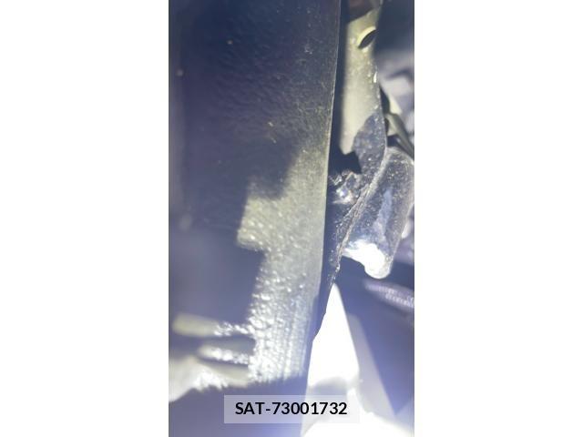 Toyota PRIUS 2020-06 7359347-24