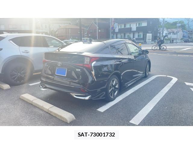 Toyota PRIUS 2020-06 7359347-2