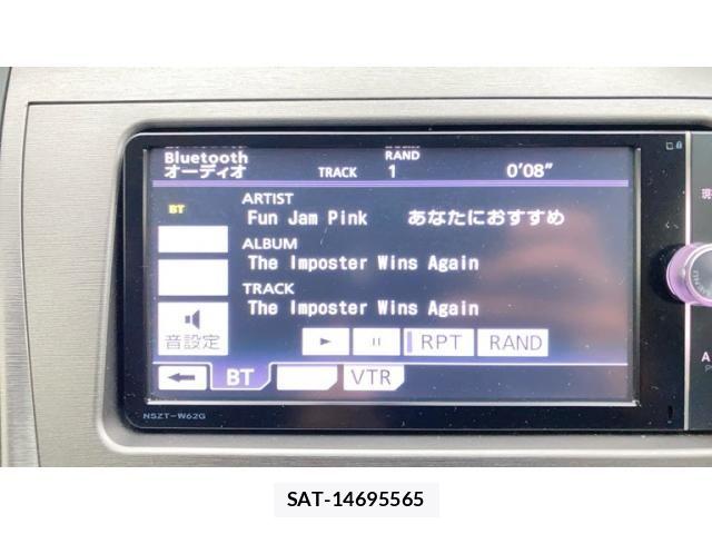 Toyota PRIUS 2013-06 7359365-11