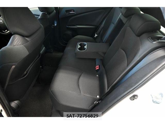 Toyota PRIUS 2021-05 7359349-11