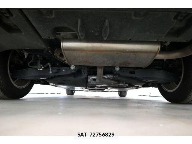 Toyota PRIUS 2021-05 7359349-14