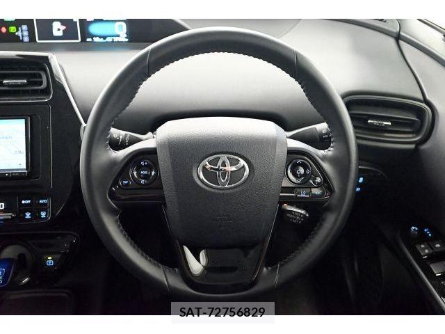Toyota PRIUS 2021-05 7359349-18