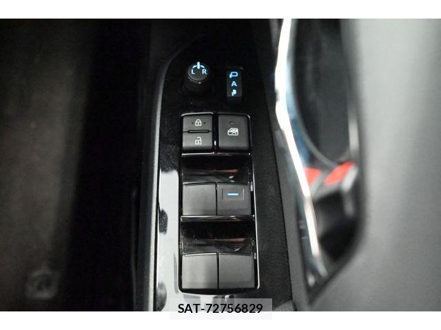 Toyota PRIUS 2021-05 7359349-25