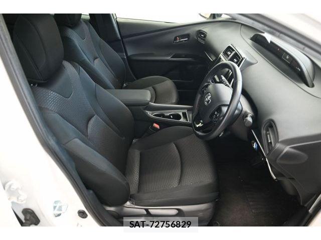 Toyota PRIUS 2021-05 7359349-8