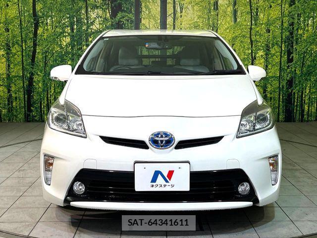 Toyota PRIUS 2014-11 7359368-13