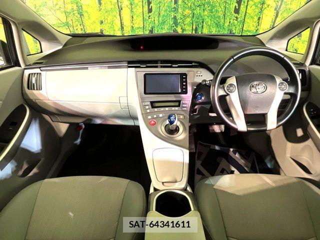 Toyota PRIUS 2014-11 7359368-1