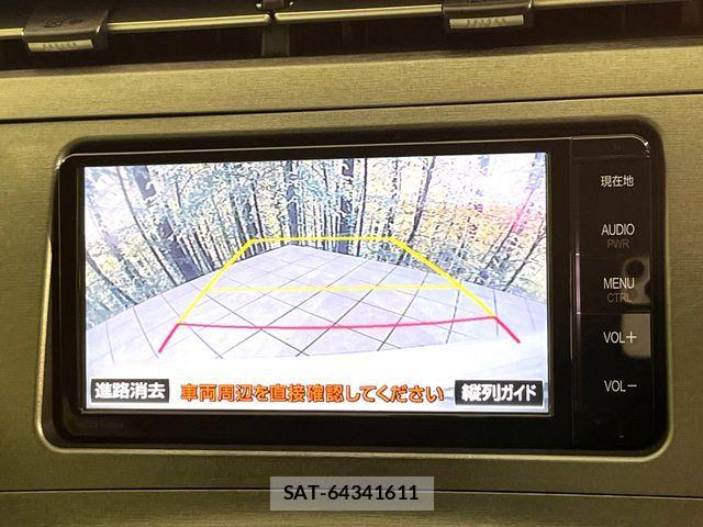 Toyota PRIUS 2014-11 7359368-4