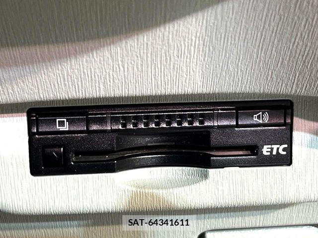 Toyota PRIUS 2014-11 7359368-5