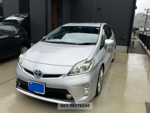 Toyota PRIUS 2014-02 7359389-0