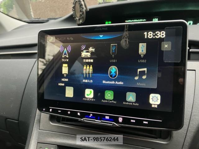 Toyota PRIUS 2014-02 7359389-21