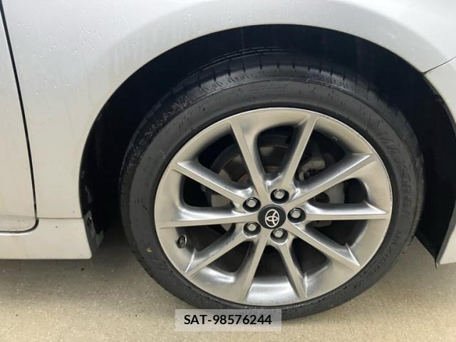 Toyota PRIUS 2014-02 7359389-4