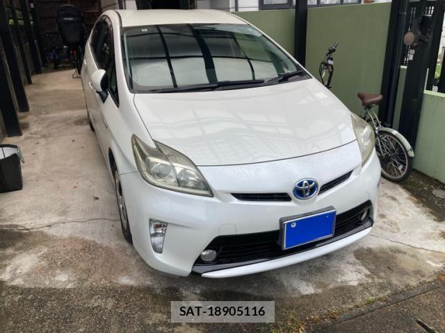 Toyota PRIUS 2013-06 7378969-0