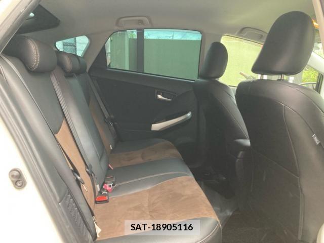Toyota PRIUS 2013-06 7378969-9
