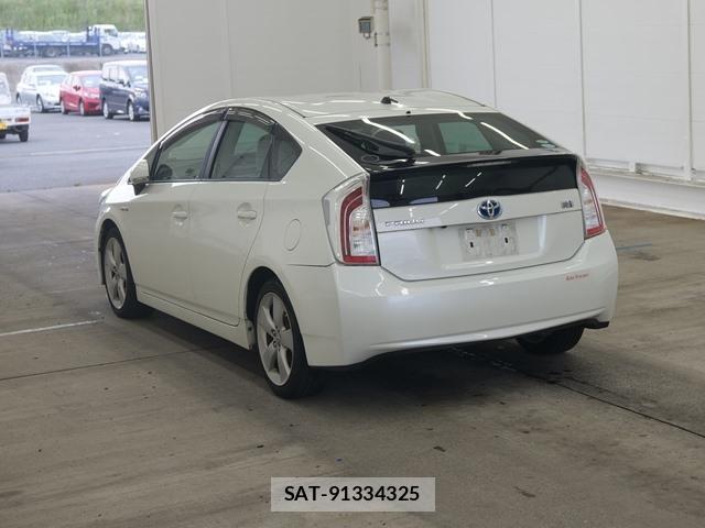Toyota PRIUS 2012-05 7381563-2