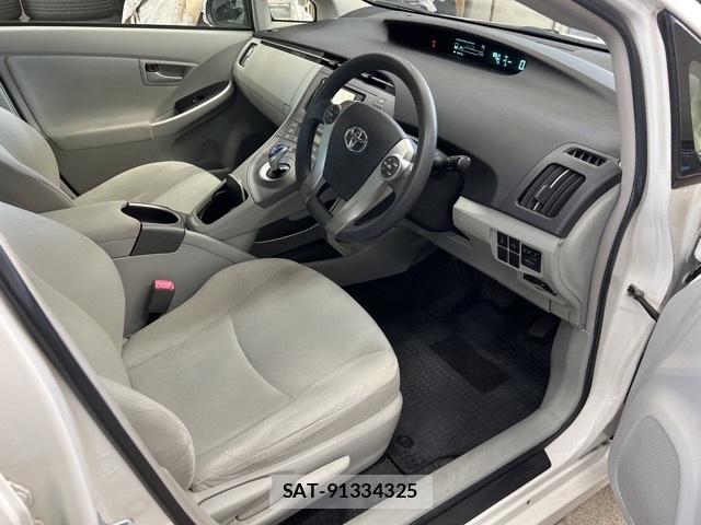 Toyota PRIUS 2012-05 7381563-3