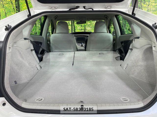 Toyota PRIUS 2010-11 7393638-9