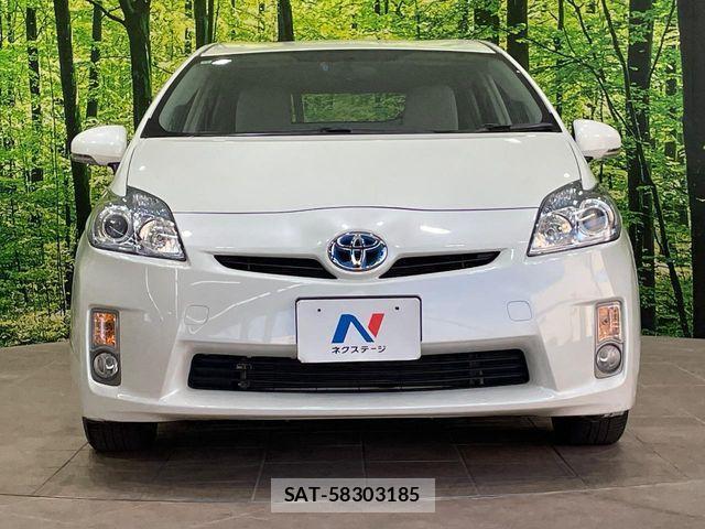 Toyota PRIUS 2010-11 7393638-13