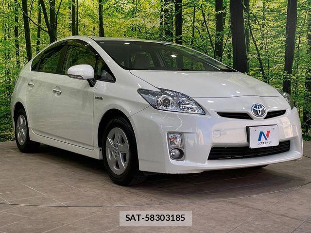 Toyota PRIUS 2010-11 7393638-15