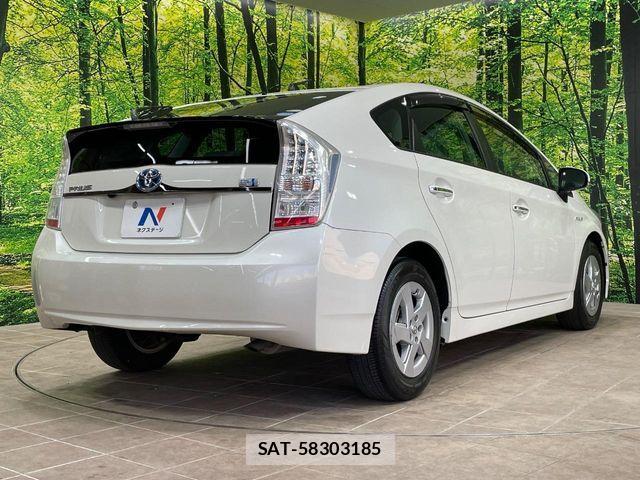 Toyota PRIUS 2010-11 7393638-16