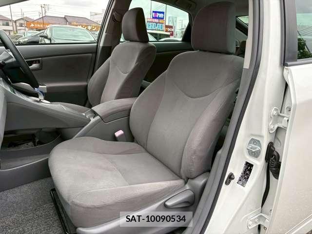 Toyota PRIUS 2011-06 7393647-10