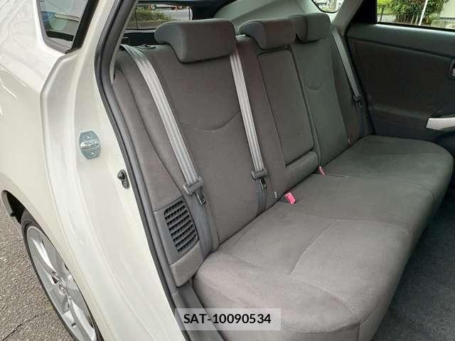 Toyota PRIUS 2011-06 7393647-11