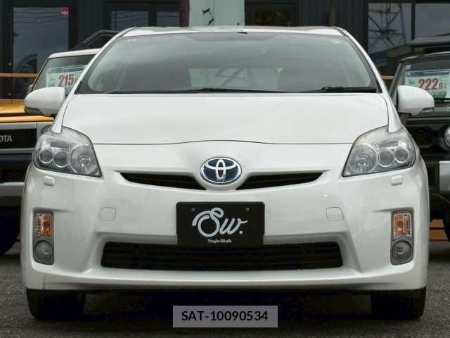 Toyota PRIUS 2011-06 7393647-1