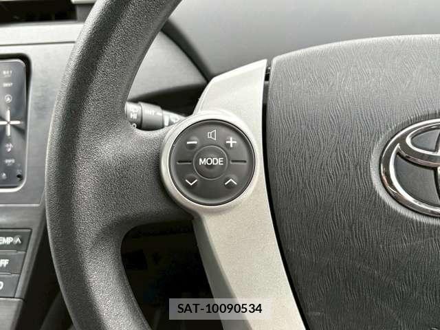 Toyota PRIUS 2011-06 7393647-24