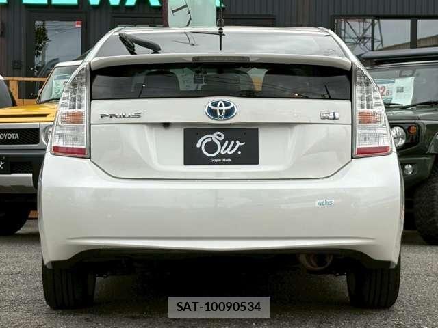 Toyota PRIUS 2011-06 7393647-5