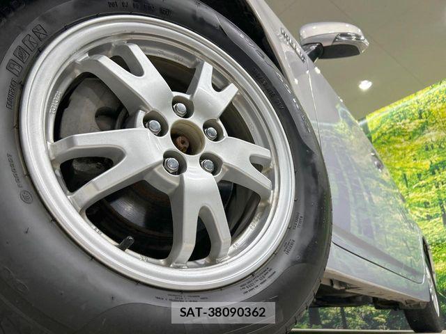 Toyota PRIUS 2013-05 7393648-12