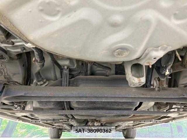 Toyota PRIUS 2013-05 7393648-18