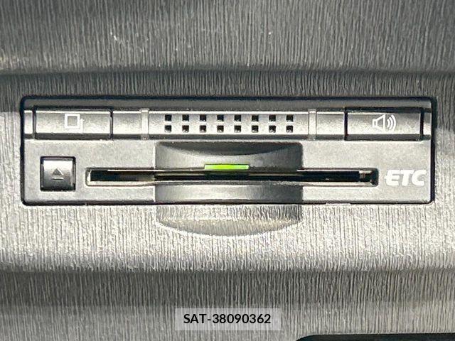 Toyota PRIUS 2013-05 7393648-6