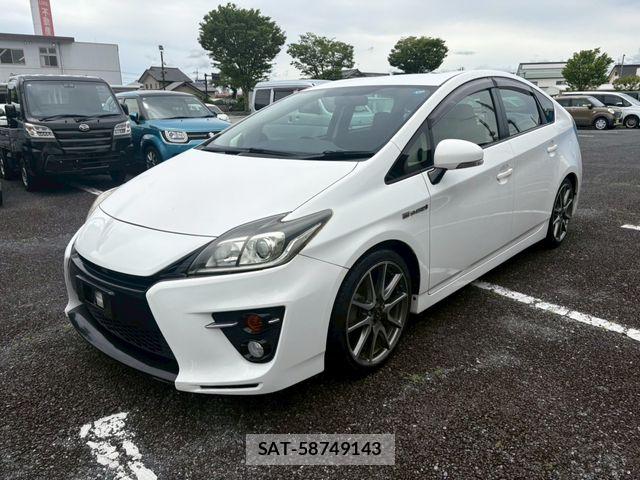 Toyota PRIUS 2013-02 7393637-0