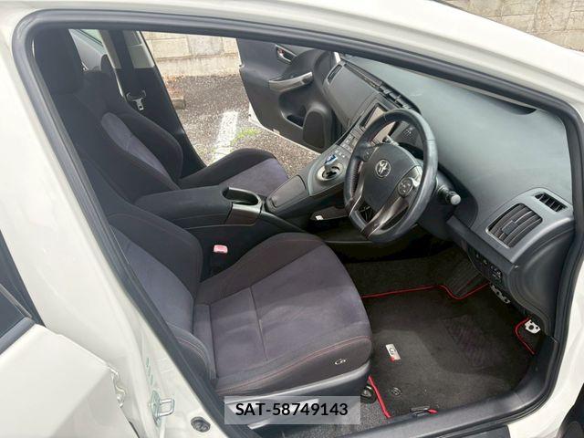 Toyota PRIUS 2013-02 7393637-9