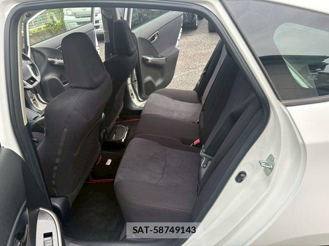 Toyota PRIUS 2013-02 7393637-13