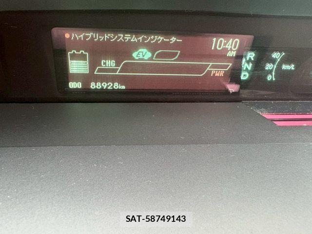 Toyota PRIUS 2013-02 7393637-19