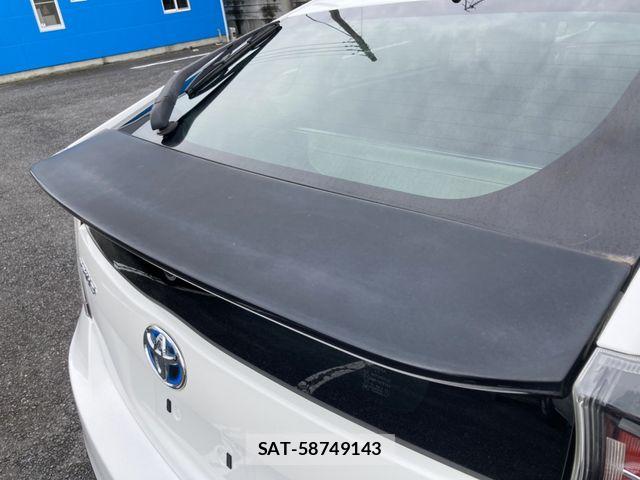 Toyota PRIUS 2013-02 7393637-28