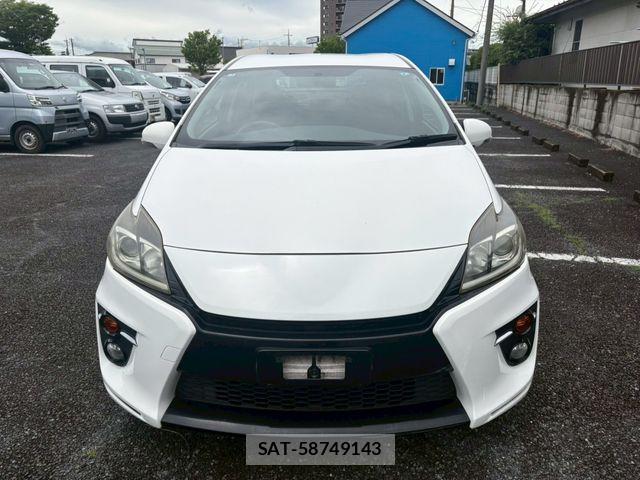 Toyota PRIUS 2013-02 7393637-8