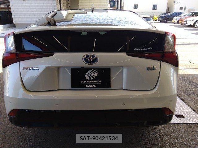 Toyota PRIUS 2021-06 7393571-3