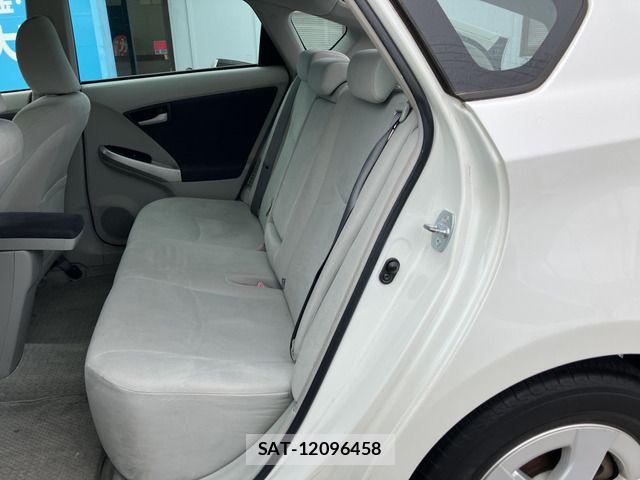 Toyota PRIUS 2010-06 7393661-4