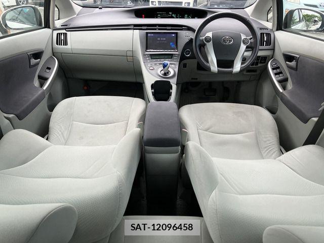 Toyota PRIUS 2010-06 7393661-5