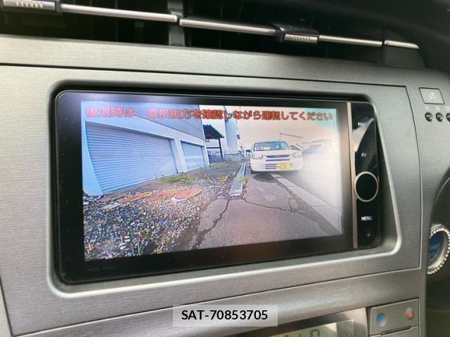 Toyota PRIUS 2012-07 7393663-13