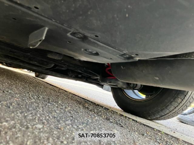 Toyota PRIUS 2012-07 7393663-17