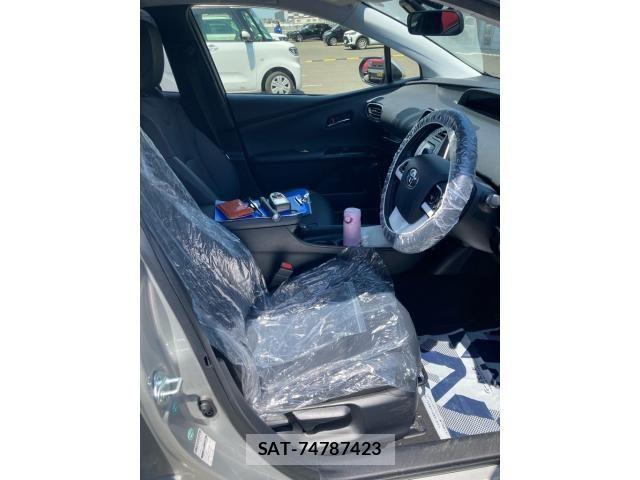Toyota PRIUS 2016-06 7393635-13