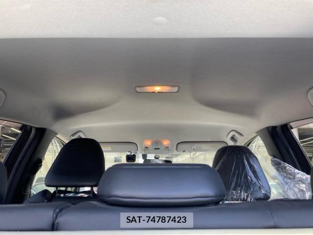 Toyota PRIUS 2016-06 7393635-18